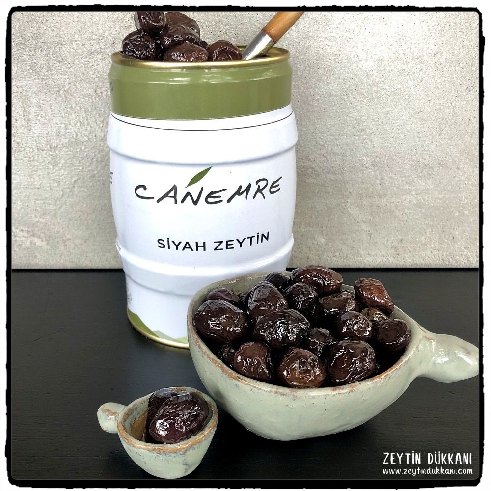 Siyah Gemlik Tipi Salamura Zeytin 200-230 920 g Teneke Kutu